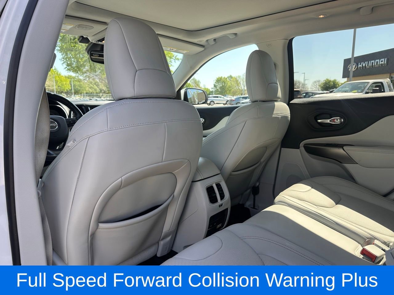 Used 2020 Jeep Cherokee Limited w/ Technology Group image 14