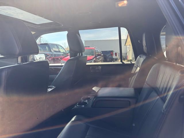 Used 2016 Lincoln Navigator L Select image 9