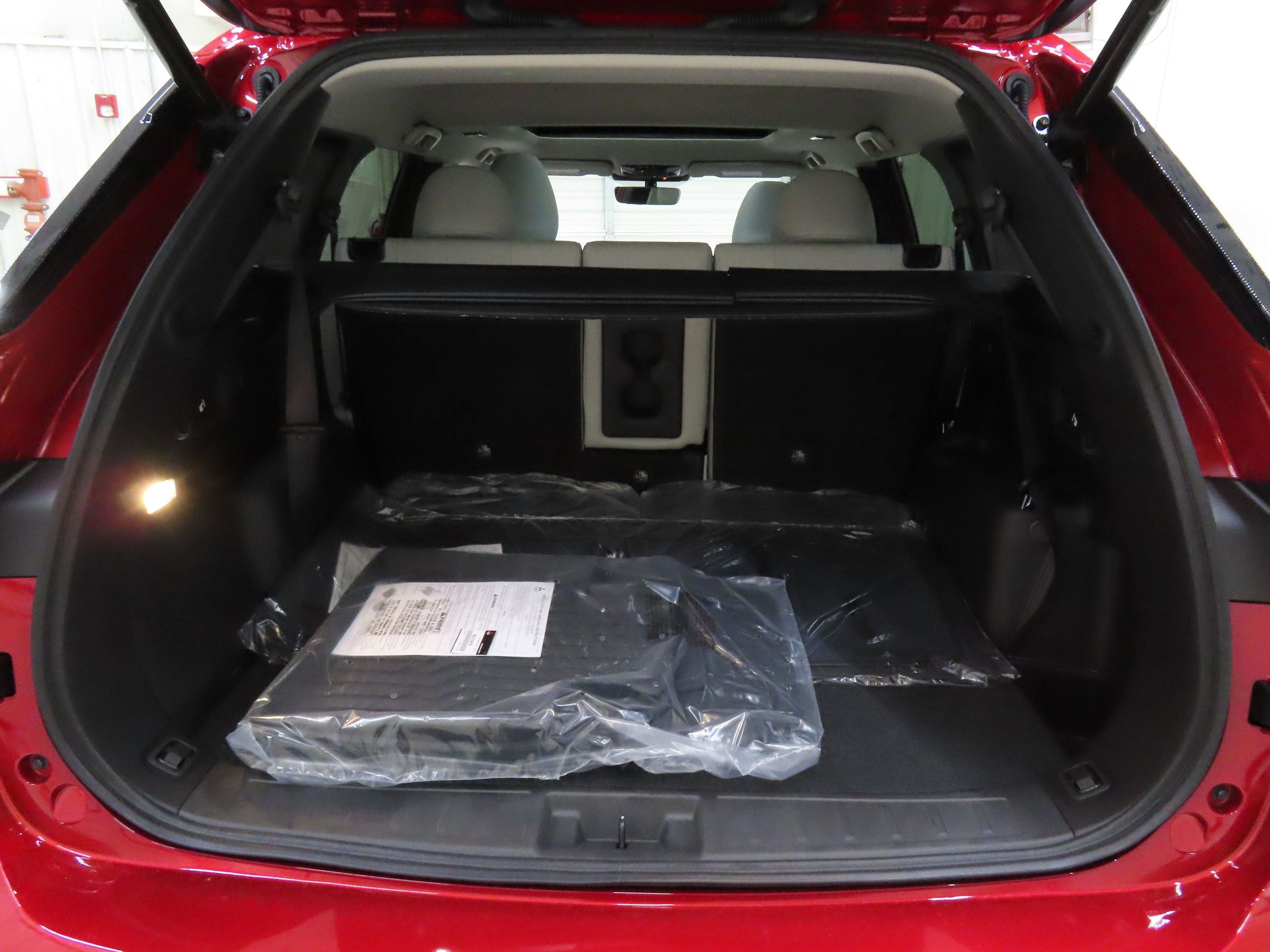 New 2025 Mitsubishi Outlander SE image 23