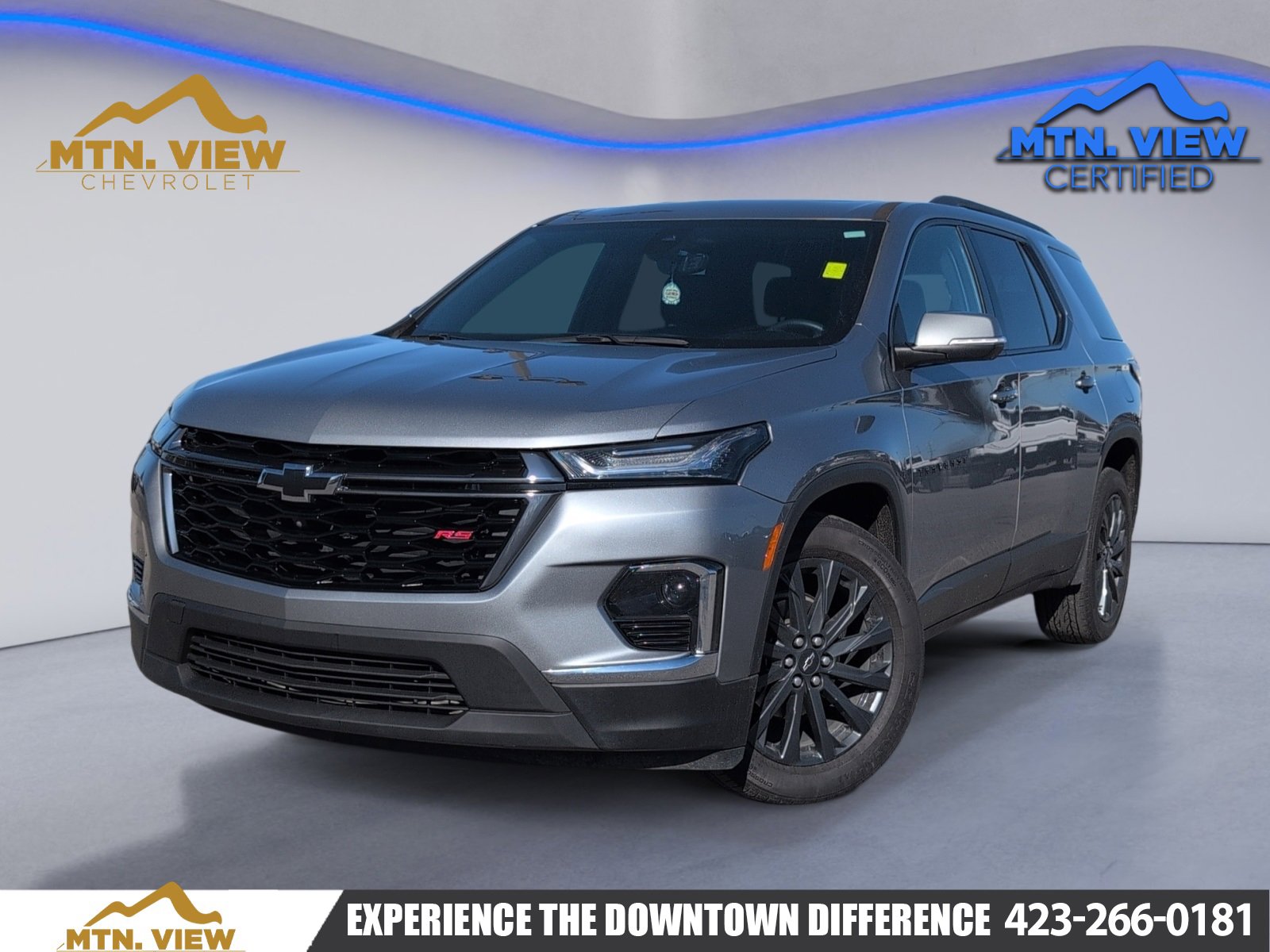 Used 2023 Chevrolet Traverse RS image 1