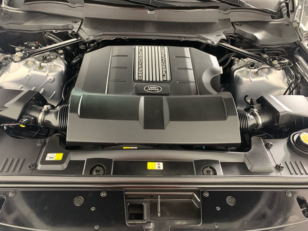 Used 2019 Land Rover Range Rover HSE image 10