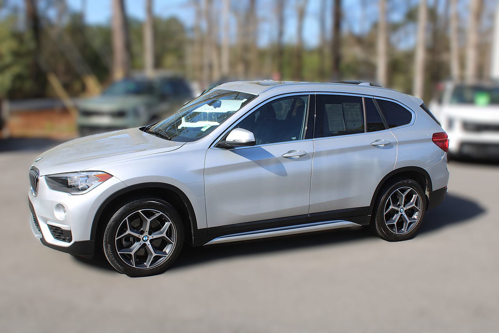 Used 2019 BMW X1 xDrive28i w/ Convenience Package image 4