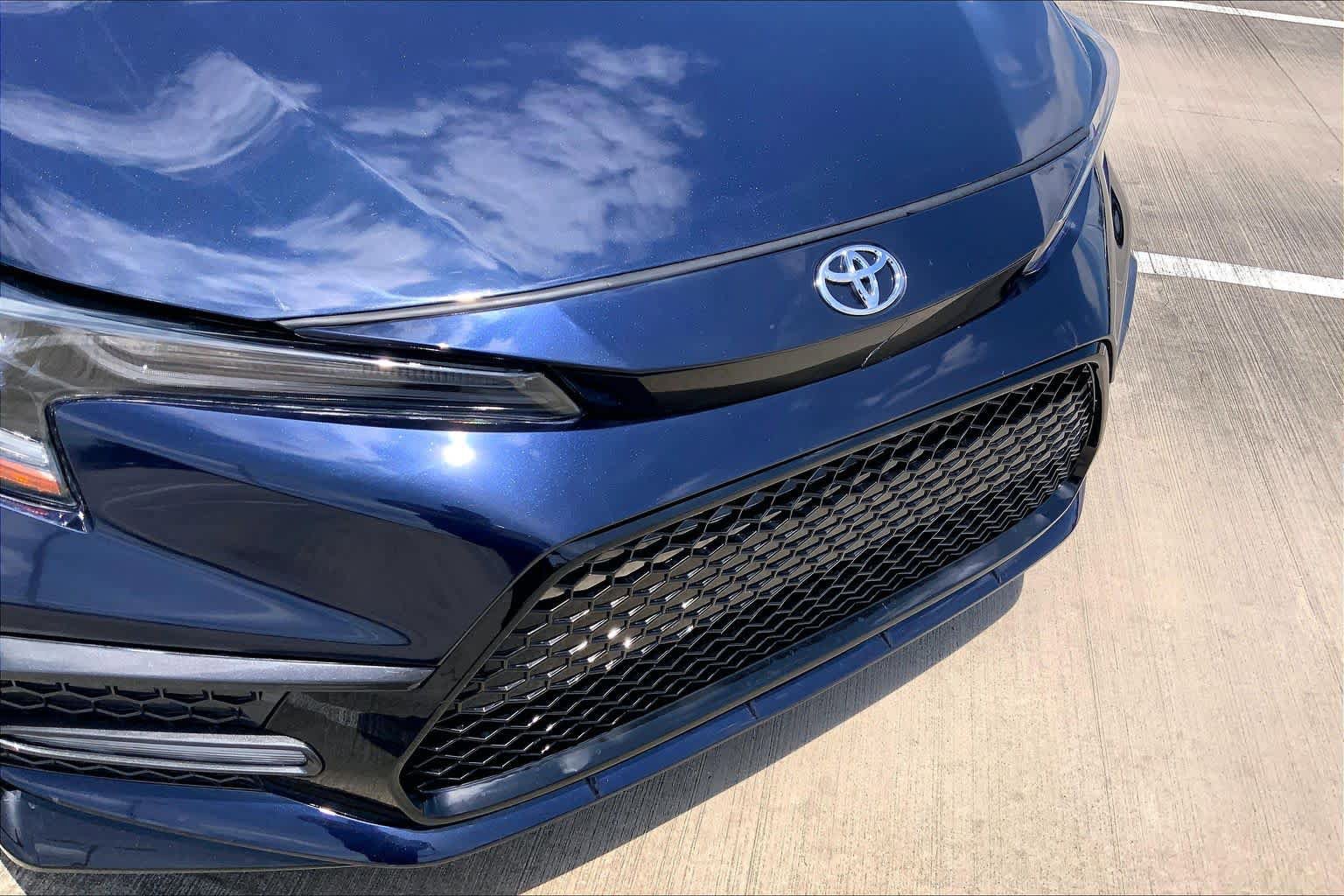 Used 2024 Toyota Corolla LE FWD image 38