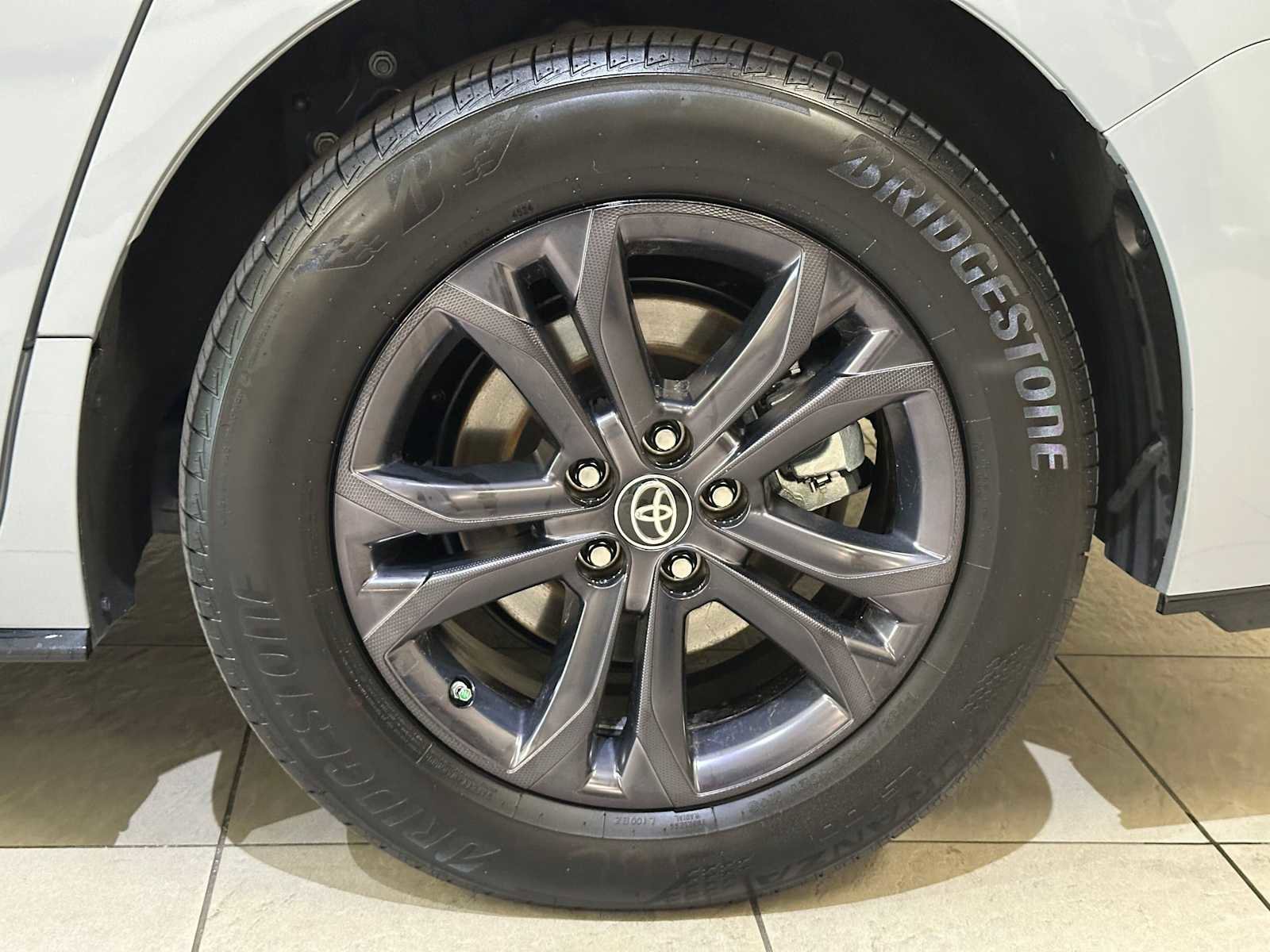 Certified 2025 Toyota Sienna XSE image 8