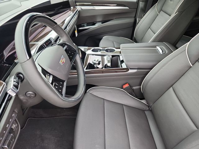 New 2026 Cadillac Escalade ESV Luxury w/ Touring Package AWD/4WD image 10