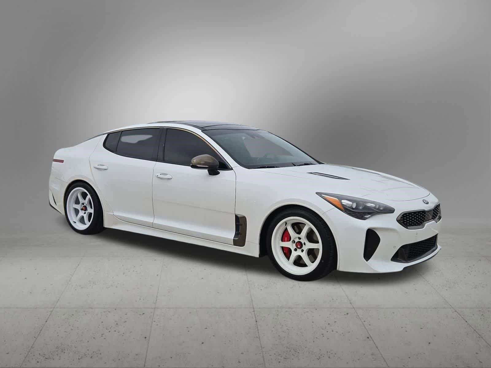Used 2018 Kia Stinger GT2 RWD image 8