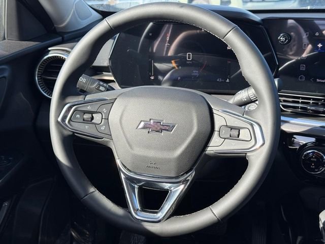 New 2026 Chevrolet Trax ACTIV w/ Sunroof Package FWD image 8