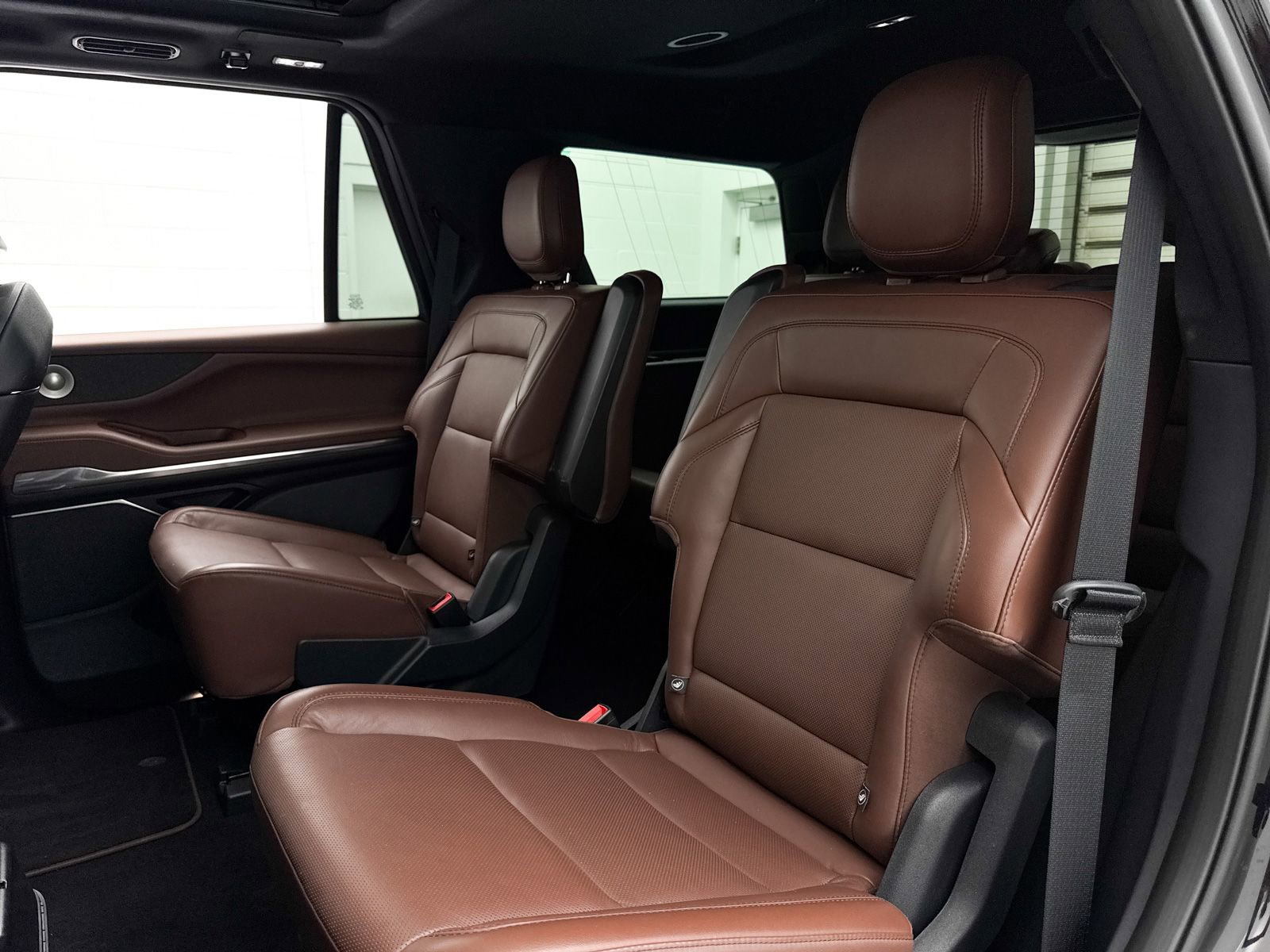 Used 2025 Lincoln Navigator Reserve AWD/4WD image 31