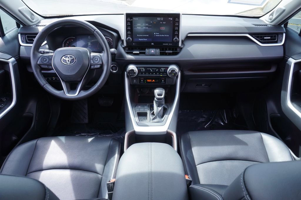 Used 2022 Toyota RAV4 Limited image 11