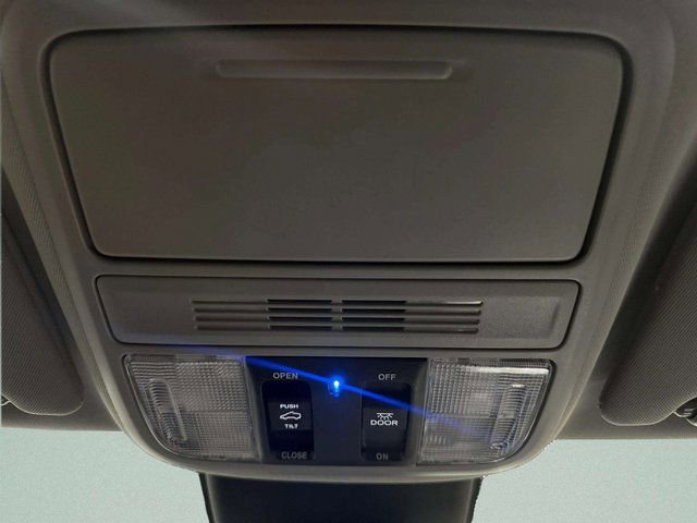 Used 2023 Honda Odyssey EX-L image 24