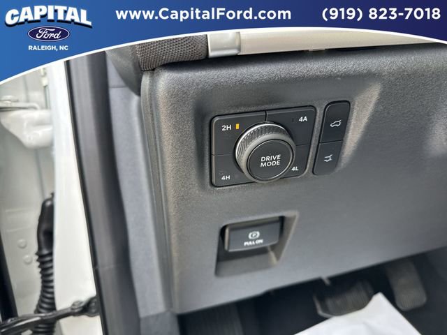 Certified 2025 Ford Expedition Active image 23