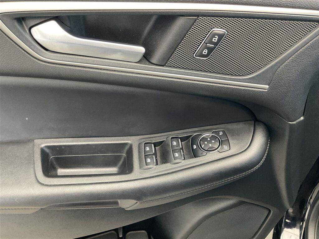 Used 2023 Ford Edge SEL w/ Convenience Package AWD/4WD image 24