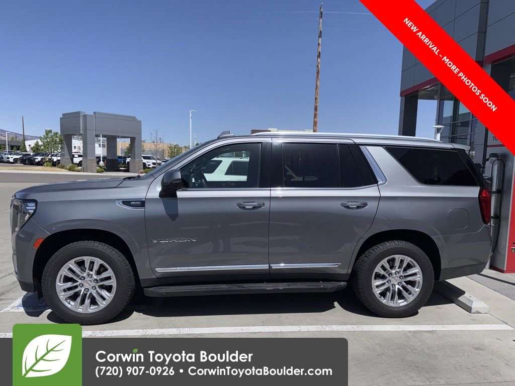 Used 2021 GMC Yukon SLT w/ SLT Premium Package image 4