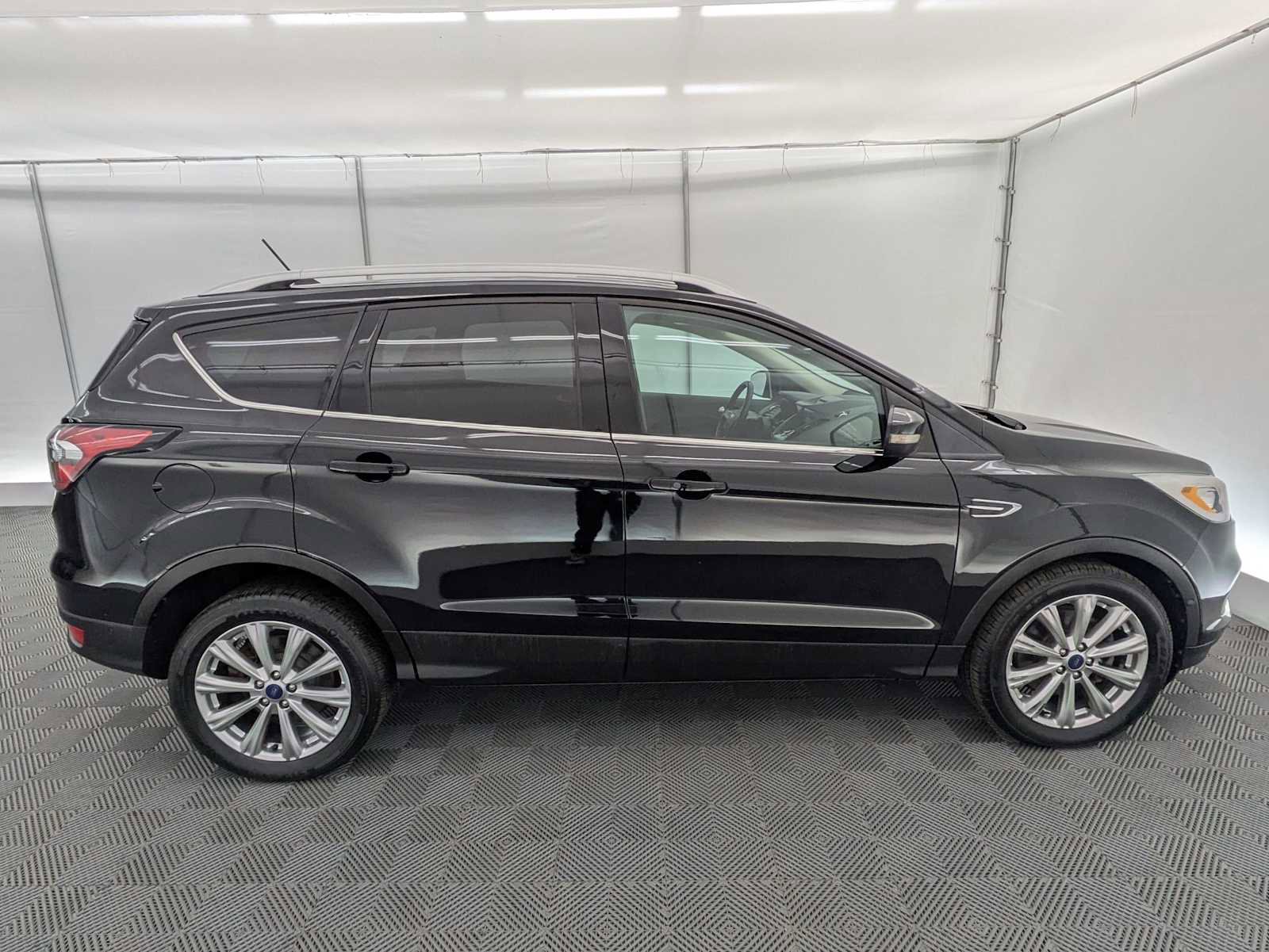 Used 2018 Ford Escape Titanium w/ Ford Safe & Smart Package image 7
