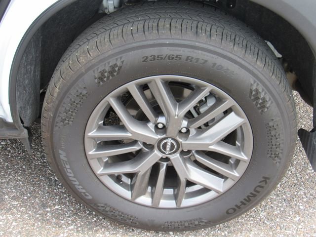 Certified 2025 Nissan Rogue S FWD image 13