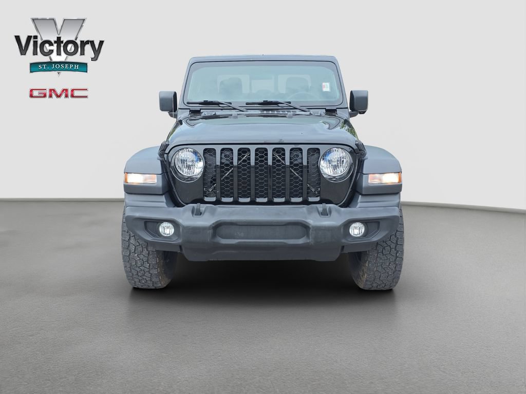 Used 2020 Jeep Gladiator Sport AWD/4WD image 2
