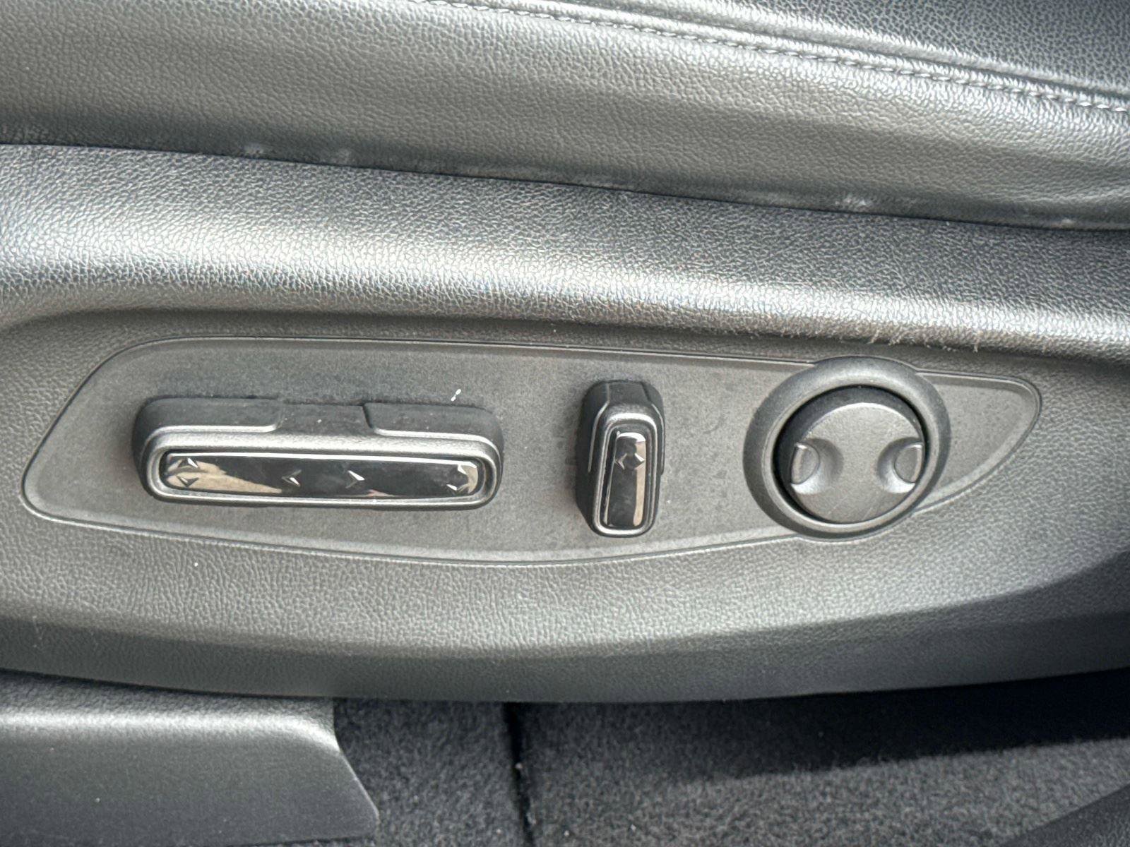 Used 2023 Honda CR-V EX-L image 21