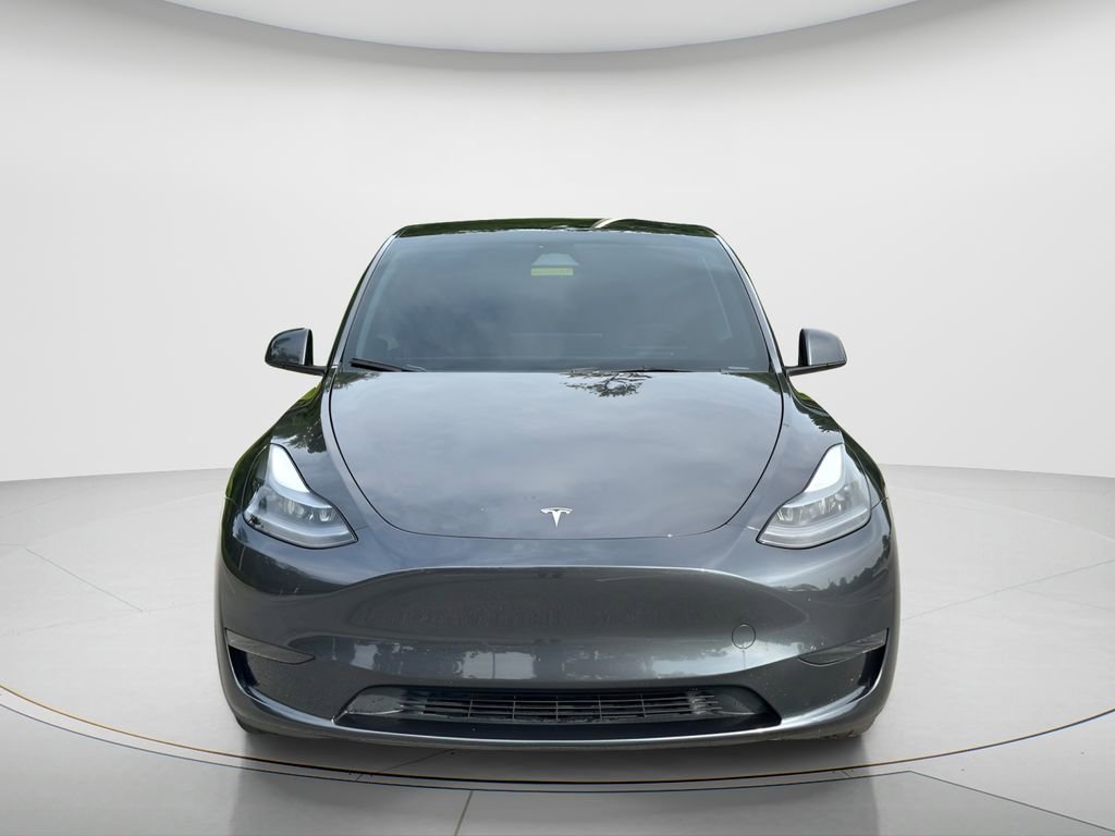 Used 2024 Tesla Model Y Long Range RWD image 2