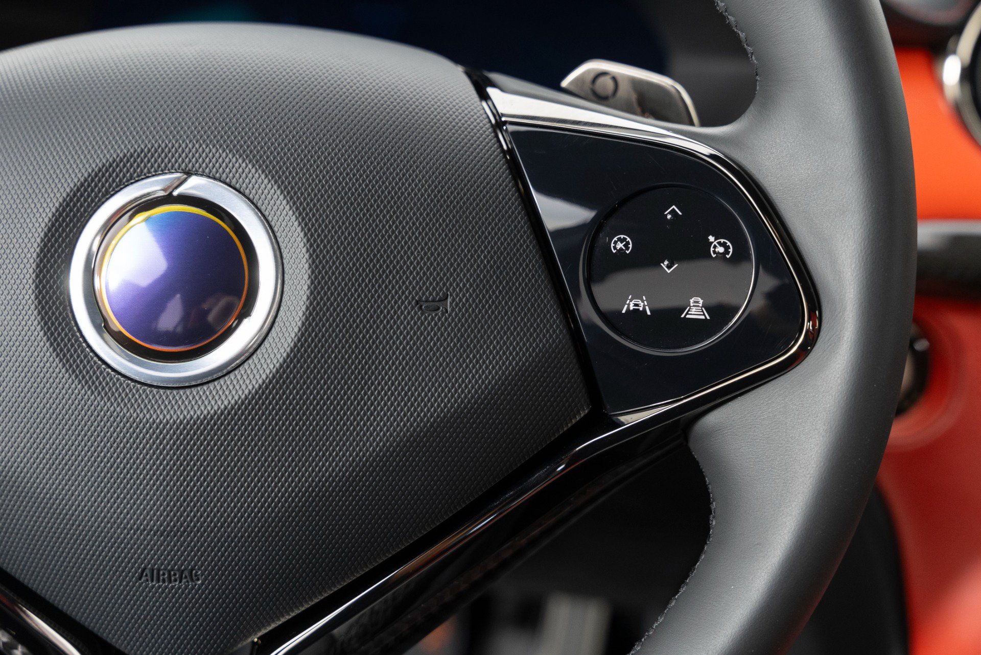 Used 2025 Karma Revero Luxury RWD image 18