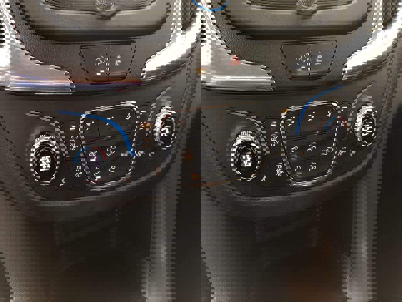 Used 2022 Chevrolet Equinox LT image 18