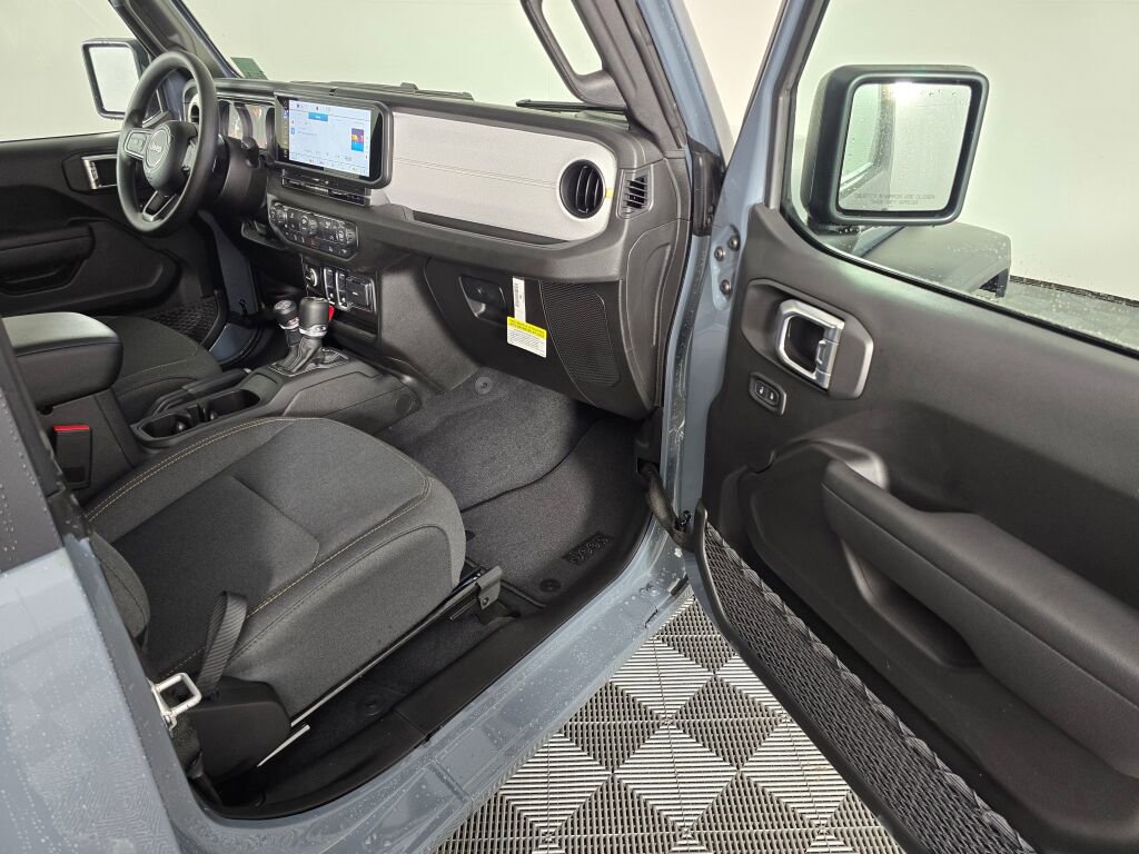 New 2026 Jeep Wrangler Sport AWD/4WD image 30