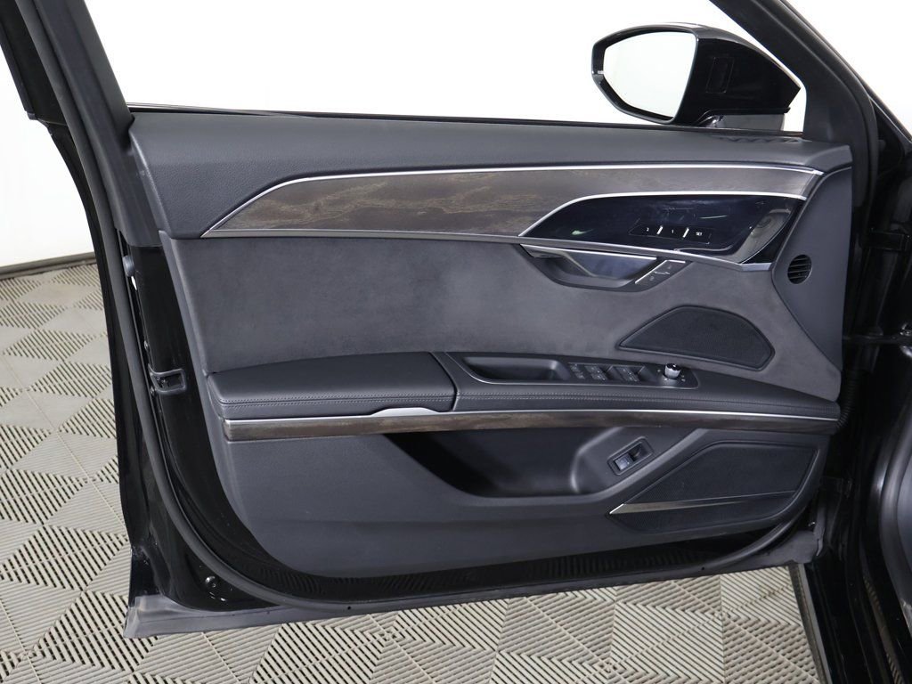 Used 2022 Audi A8 L 3.0T w/ Executive Package image 29