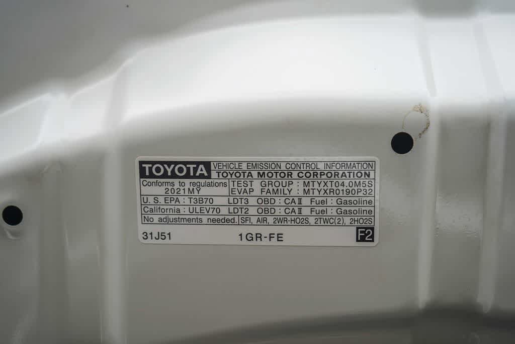 Used 2021 Toyota 4Runner SR5 Premium w/ Moonroof Package AWD/4WD image 46