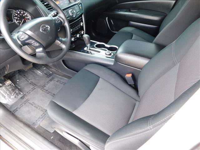 Used 2019 Nissan Pathfinder S AWD/4WD image 16