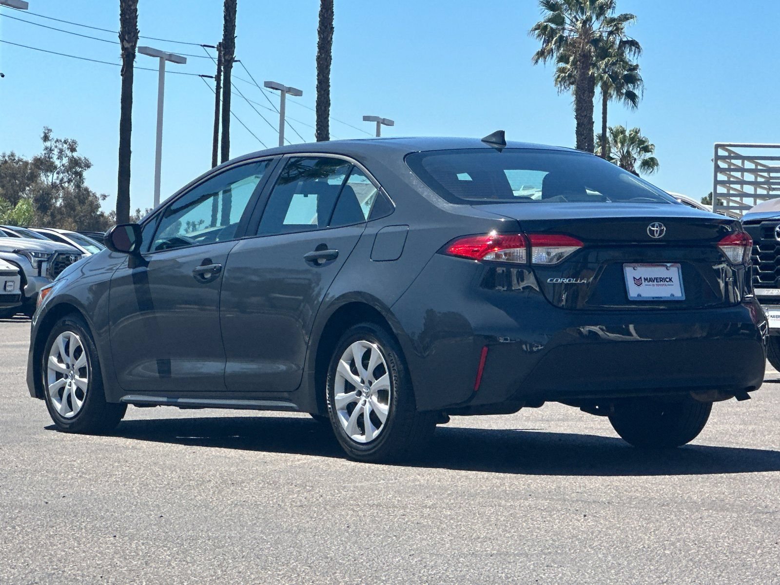 Used 2025 Toyota Corolla LE FWD image 3