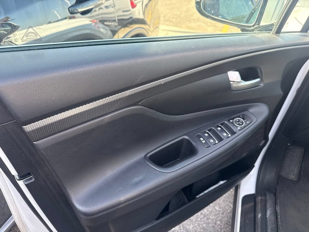 Used 2019 Hyundai Santa Fe SEL AWD/4WD image 11