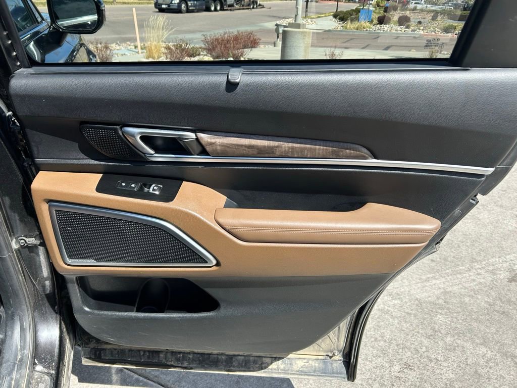Used 2021 Kia Telluride SX w/ SX Prestige Package image 32