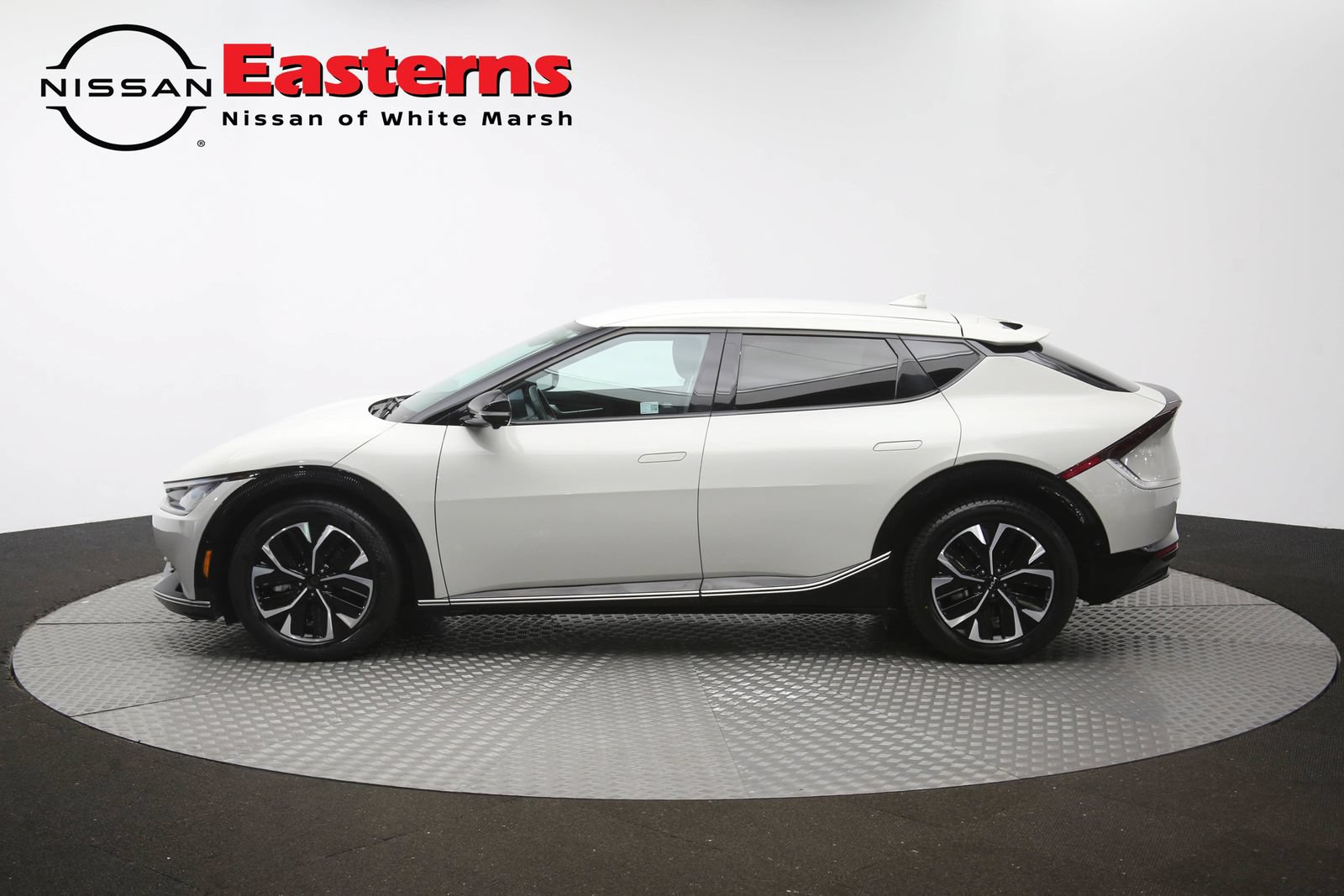 Used 2022 Kia EV6 Wind w/ Wind Technology Package AWD/4WD image 57