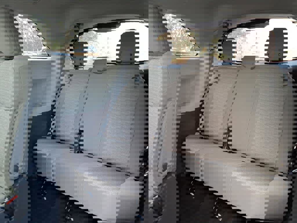 Used 2021 Toyota Sienna LE w/ LE Plus Package image 22