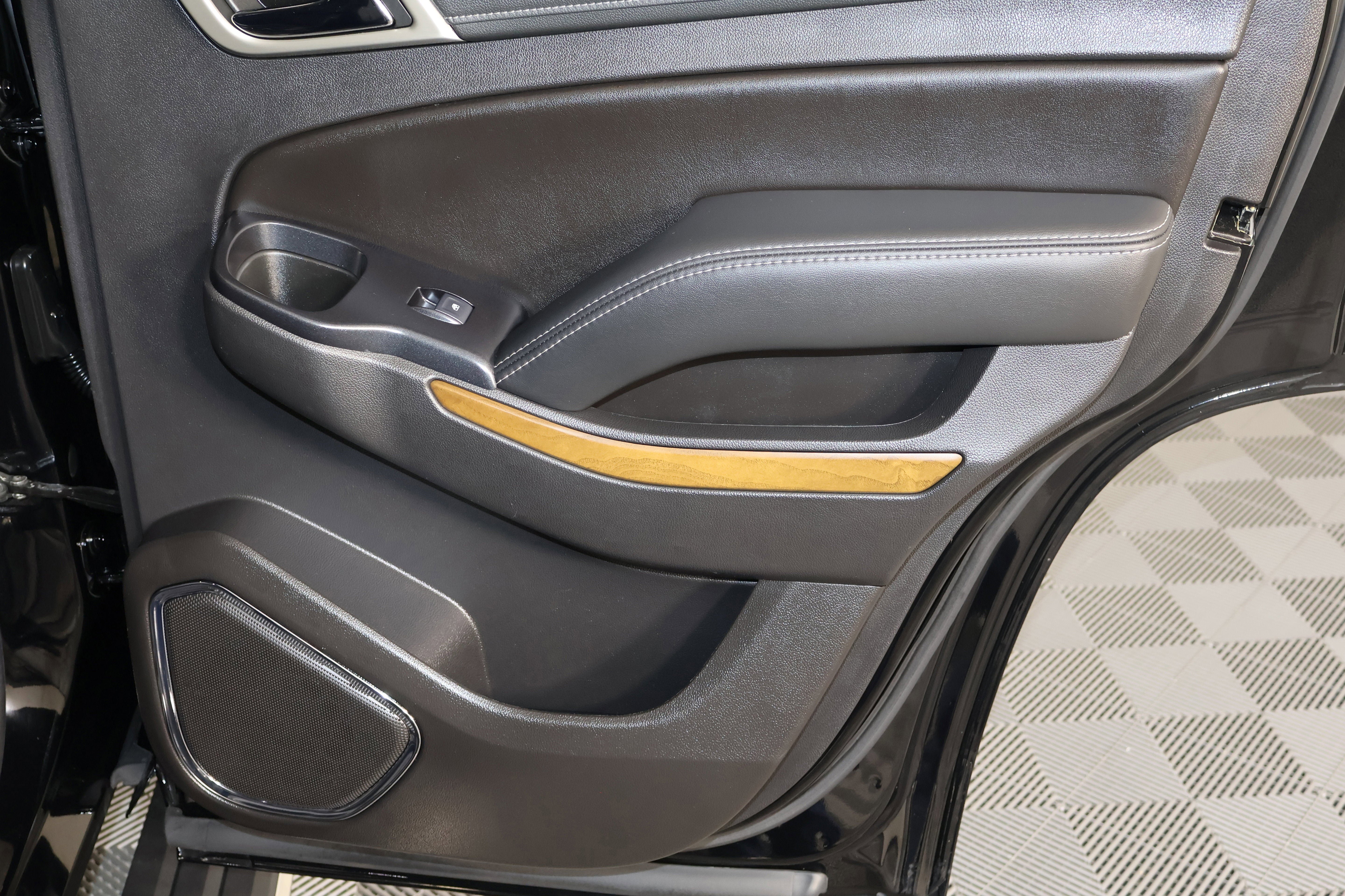 Used 2020 GMC Yukon Denali w/ Open Road Package image 54