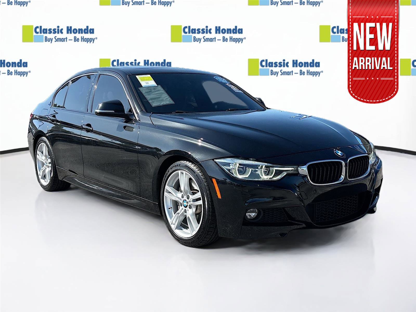 Used 2017 BMW 330i Sedan image 1
