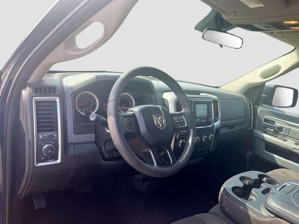 Used 2019 RAM 1500 Warlock RWD image 9