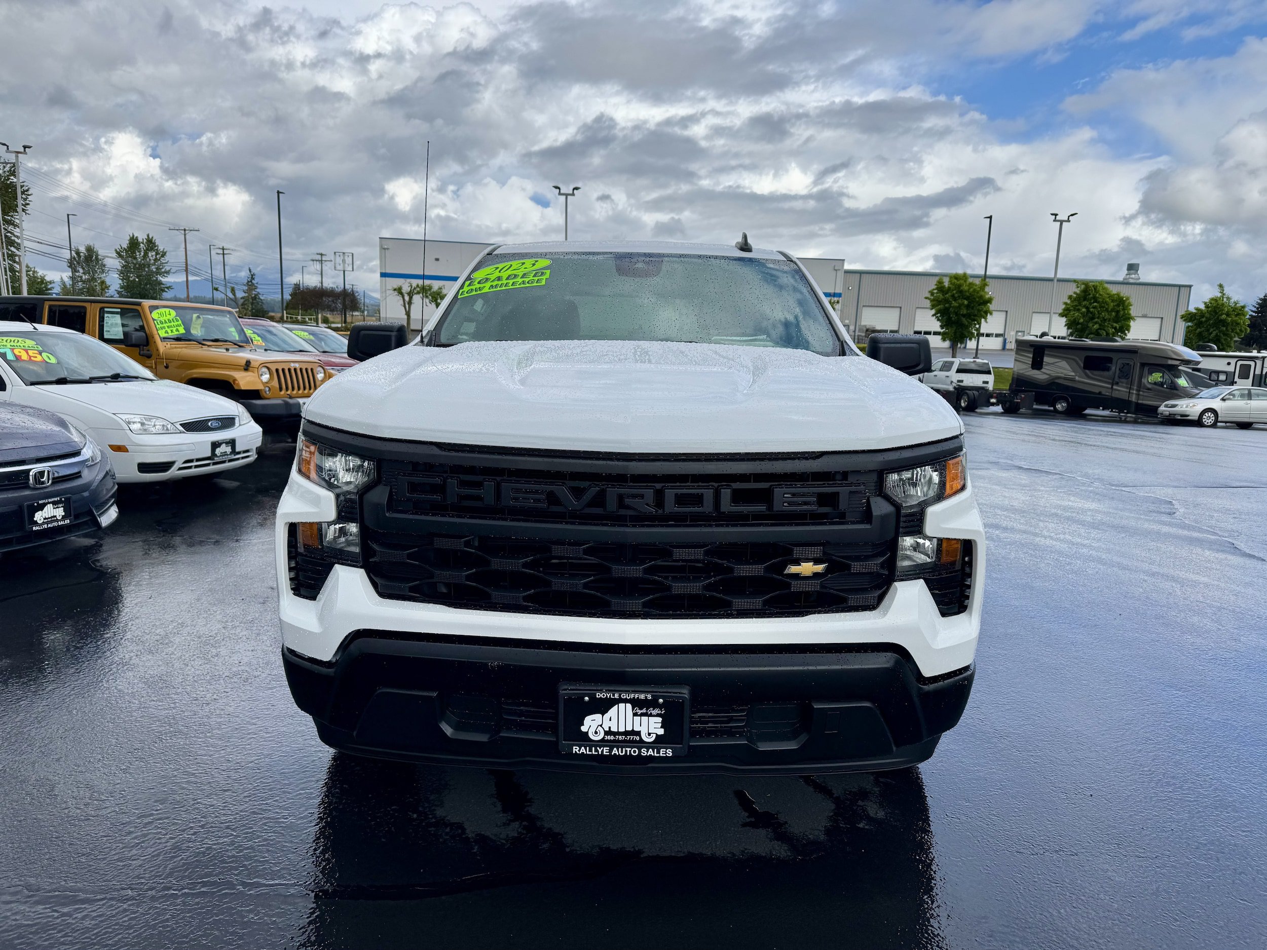 Used 2023 Chevrolet Silverado 1500 W/T RWD image 2