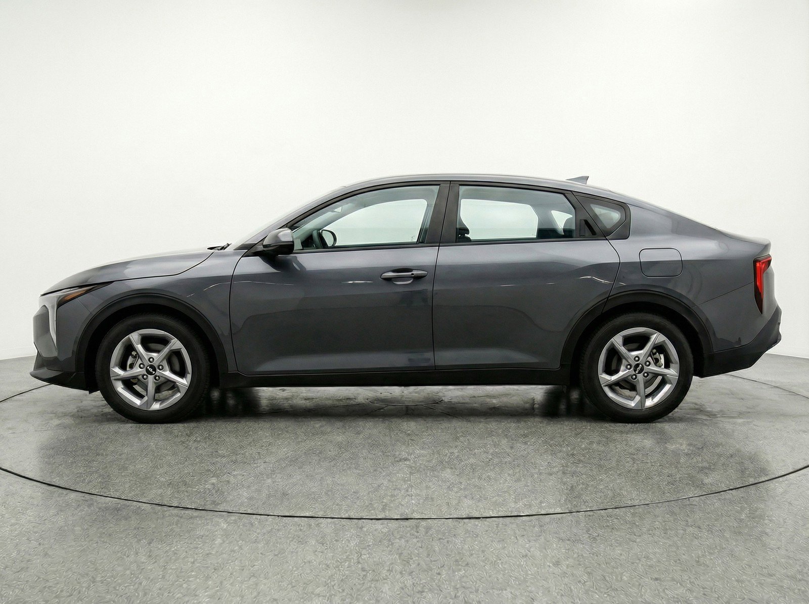 Used 2025 Kia K4 FWD image 5