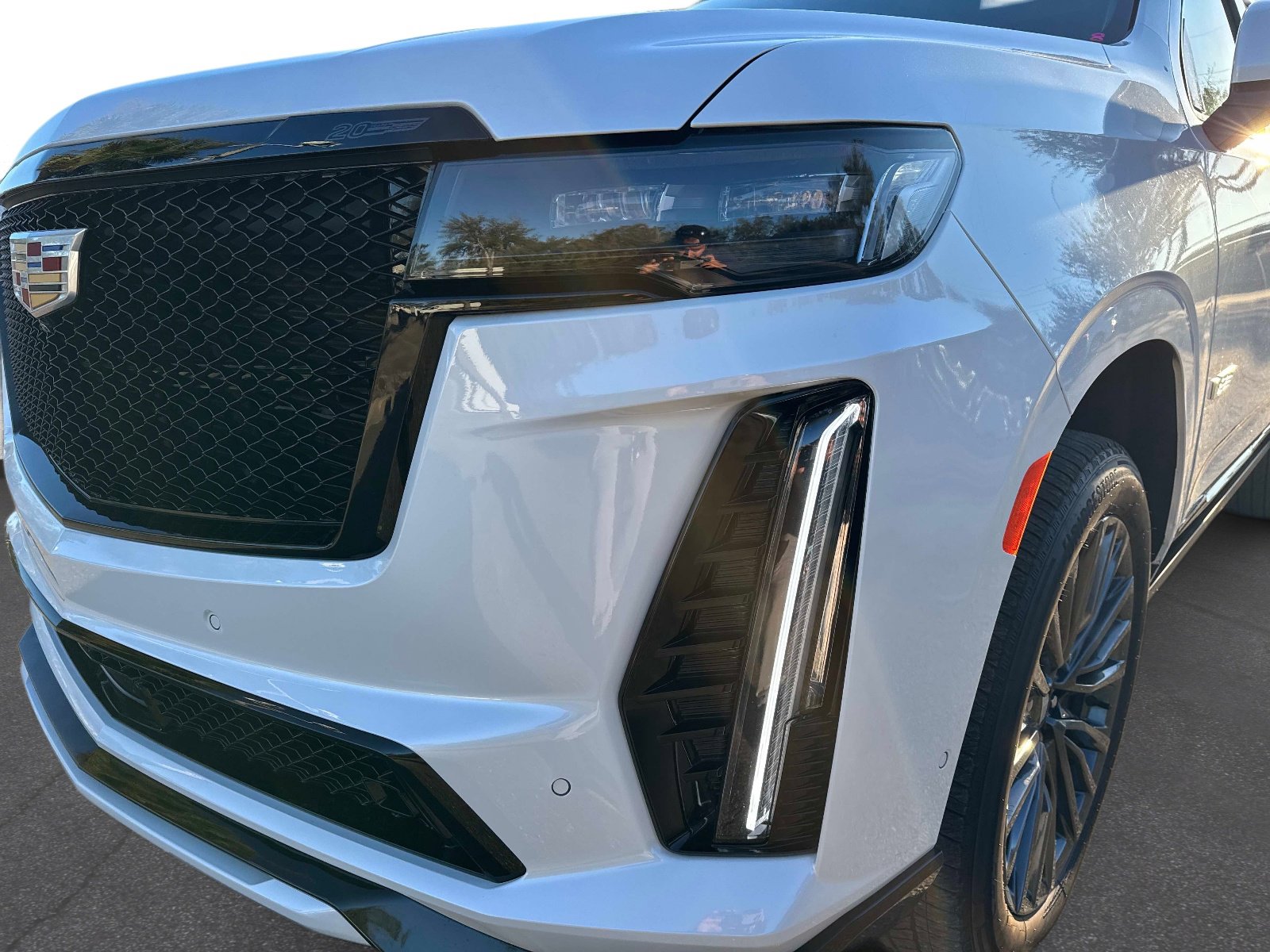 Used 2024 Cadillac Escalade V image 9