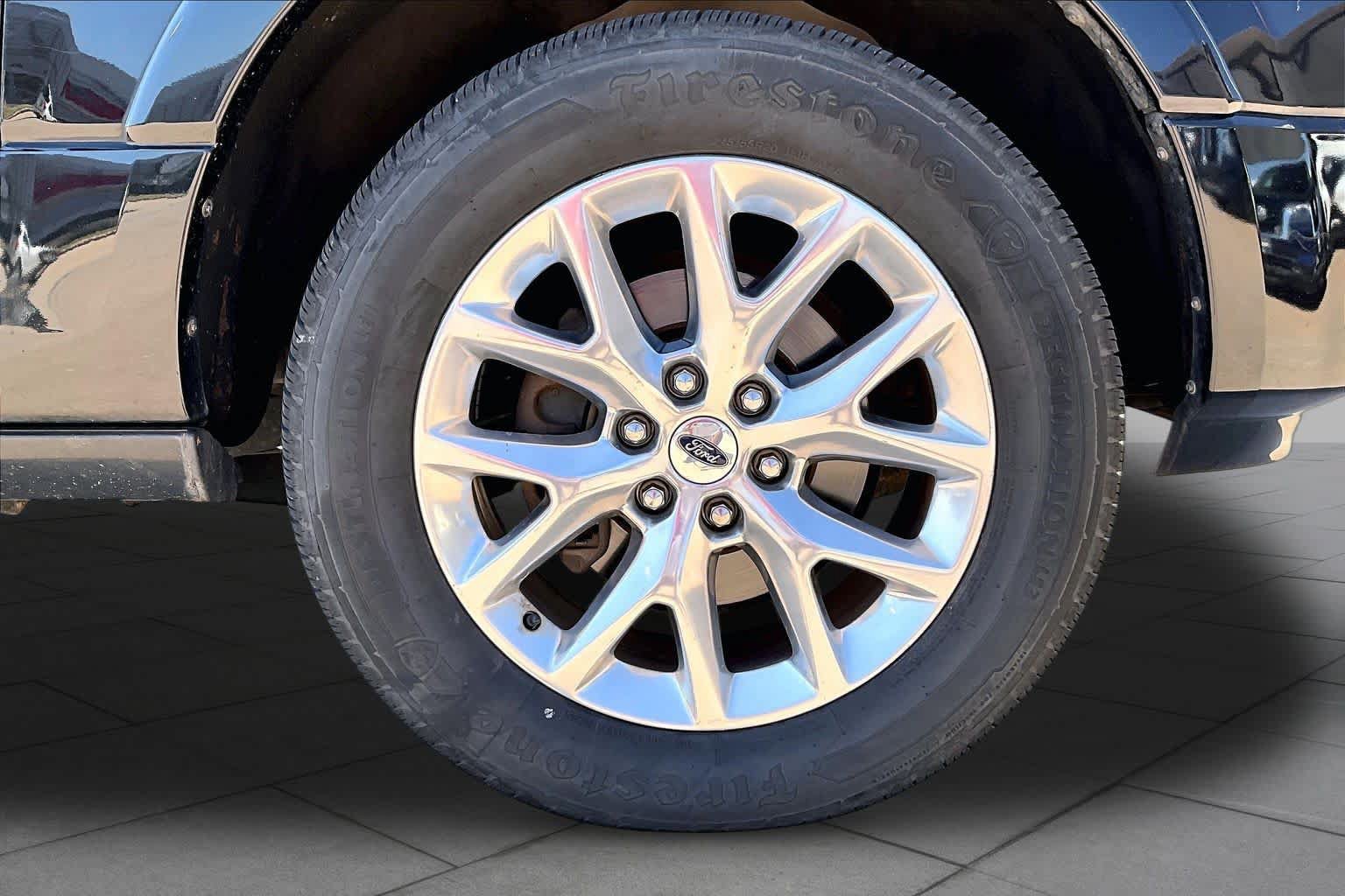 Used 2017 Ford Expedition EL Limited w/ Equipment Group 301A AWD/4WD image 10