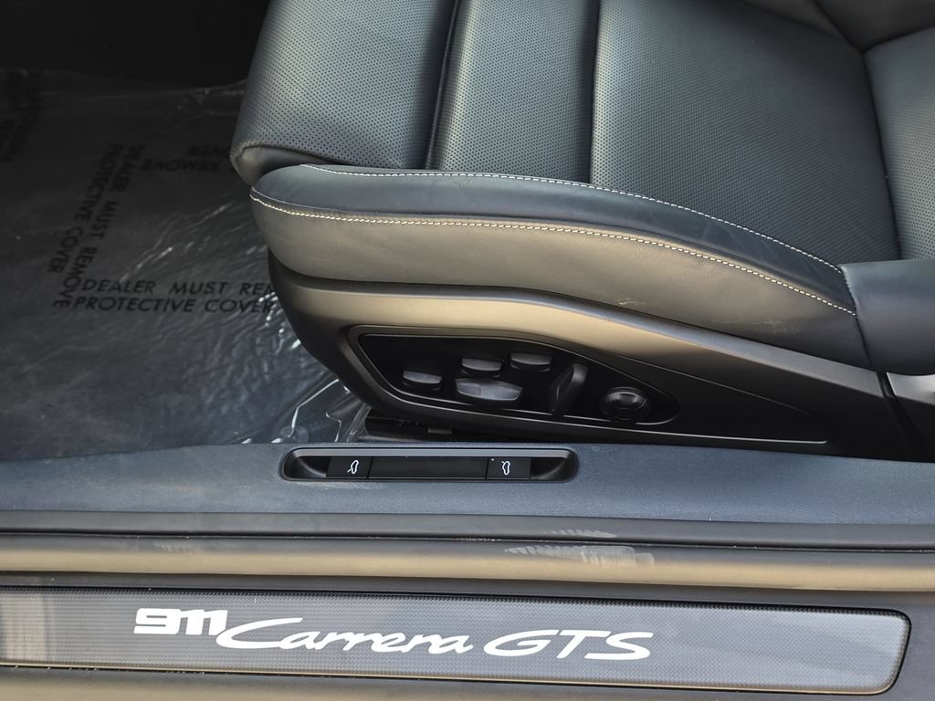 Certified 2025 Porsche 911 Carrera 4 GTS AWD/4WD image 16