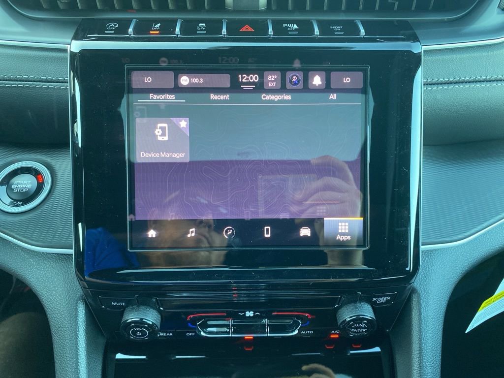 New 2025 Jeep Grand Cherokee Laredo X image 35