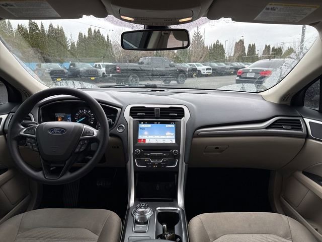 Used 2018 Ford Fusion SE image 19