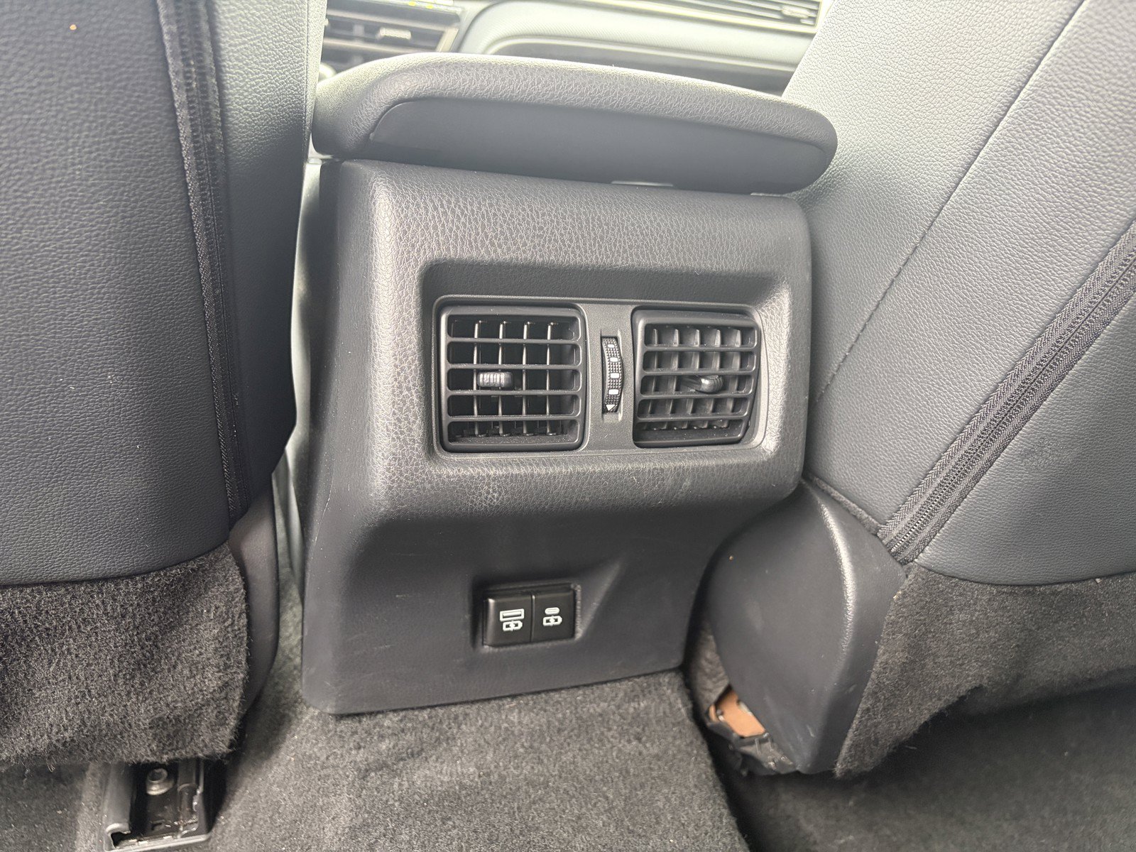 Used 2025 Toyota Camry SE w/ Convenience Package AWD/4WD image 37