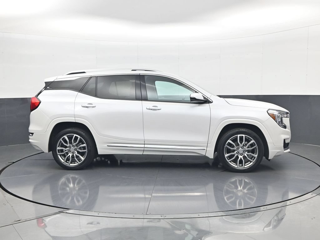 Used 2023 GMC Terrain Denali AWD/4WD image 5