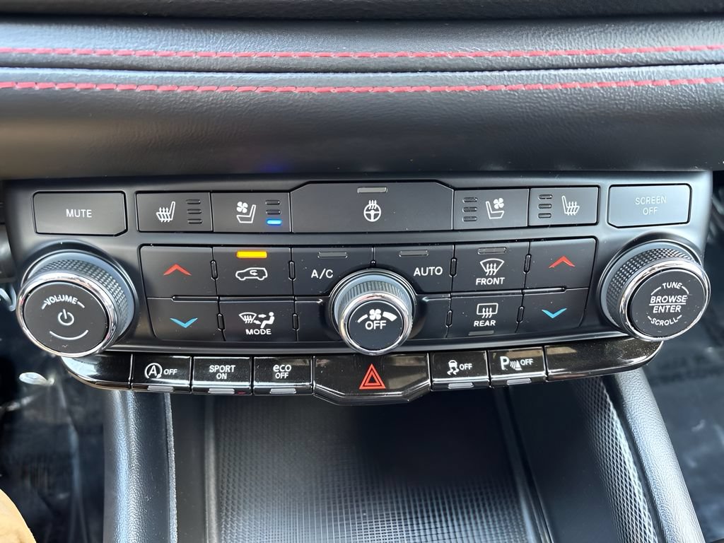 Used 2023 Dodge Durango GT AWD/4WD image 21