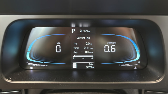 Certified 2025 Hyundai Elantra Sport FWD image 17