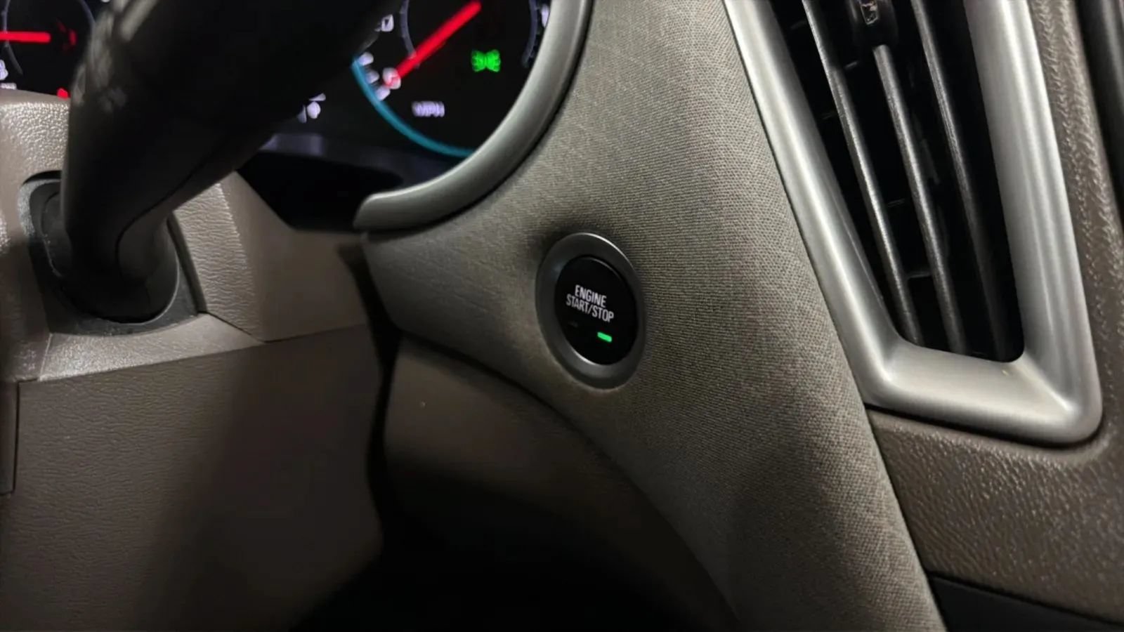 Used 2022 Chevrolet Malibu LT FWD image 15