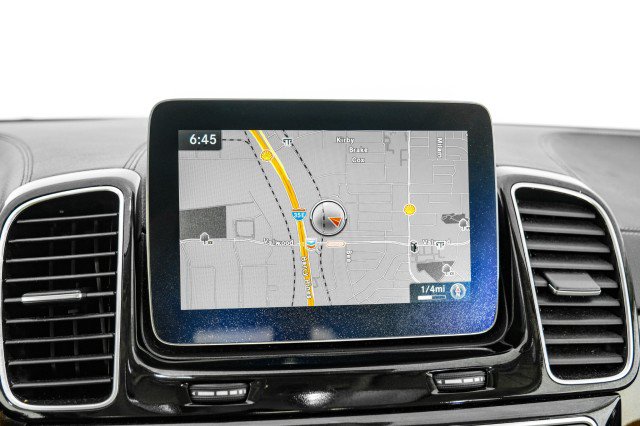 Used 2018 Mercedes-Benz GLS 450 4MATIC image 21