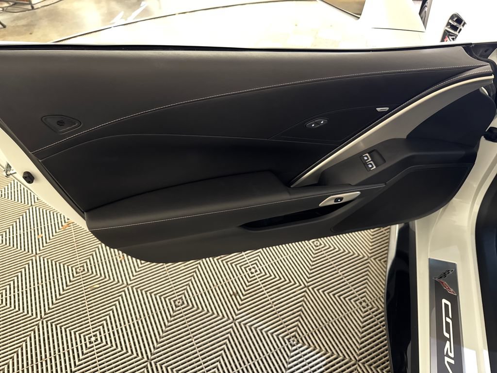 Used 2019 Chevrolet Corvette Z06 RWD image 25
